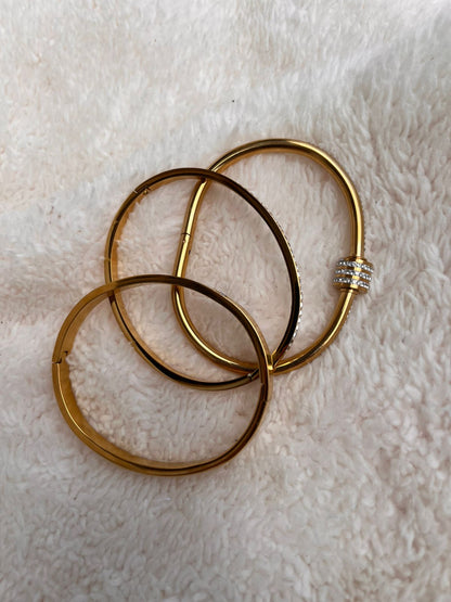 Set de Brazaletes Aurelia™ – Elegancia Dorada ✨
